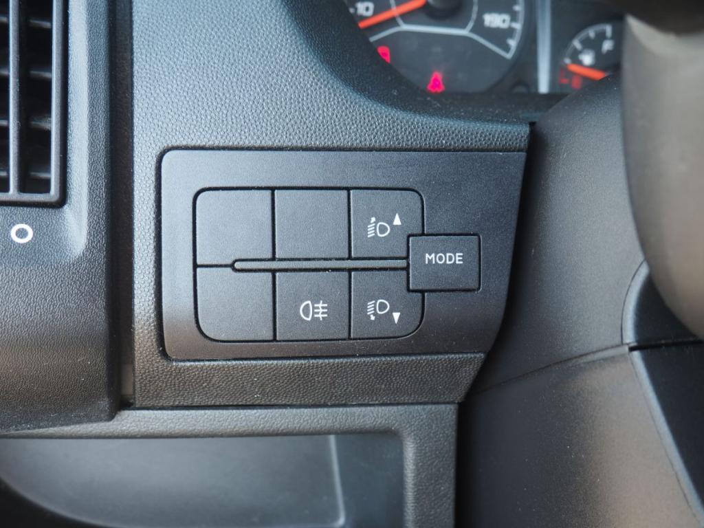 Peugeot Boxer (2) BLUEHDI 130 PRO 330 L2H2