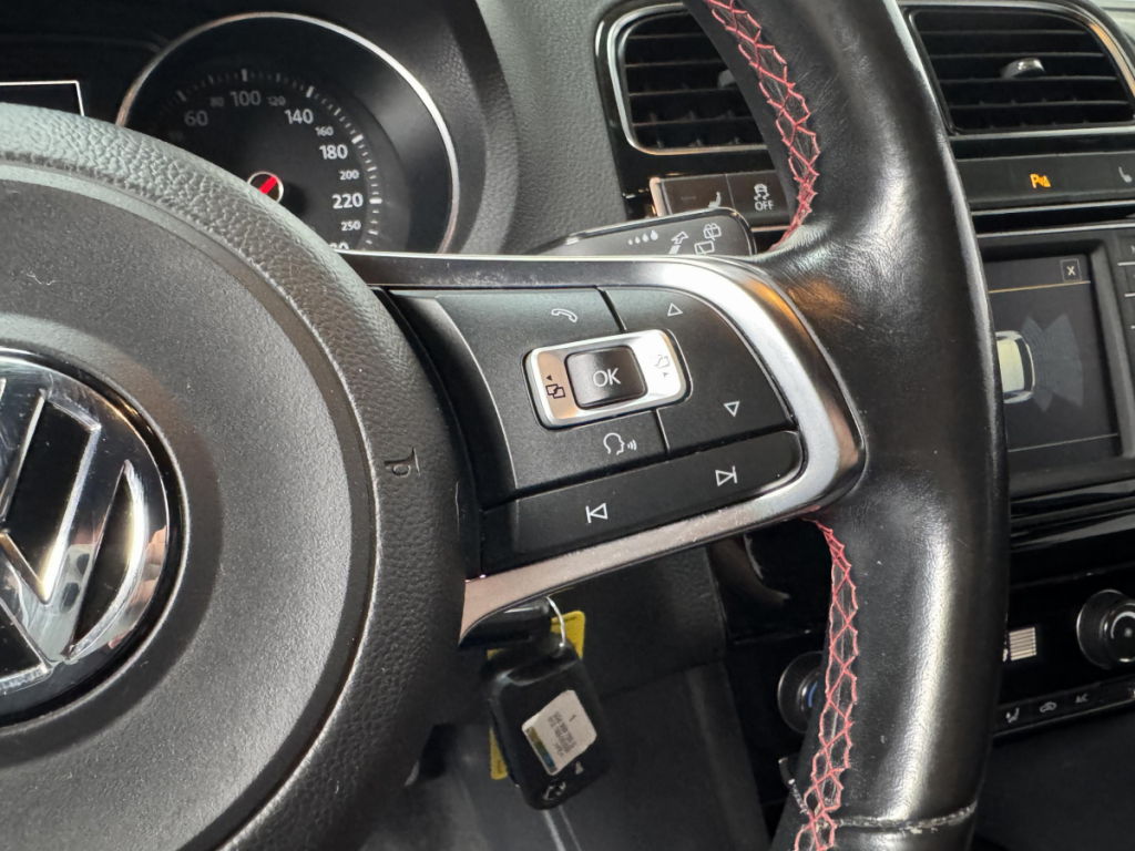 Volkswagen Polo (5) 1.8 TSI 192 GTI BMT 5 portes  (sept. 2016) (co2 140)
