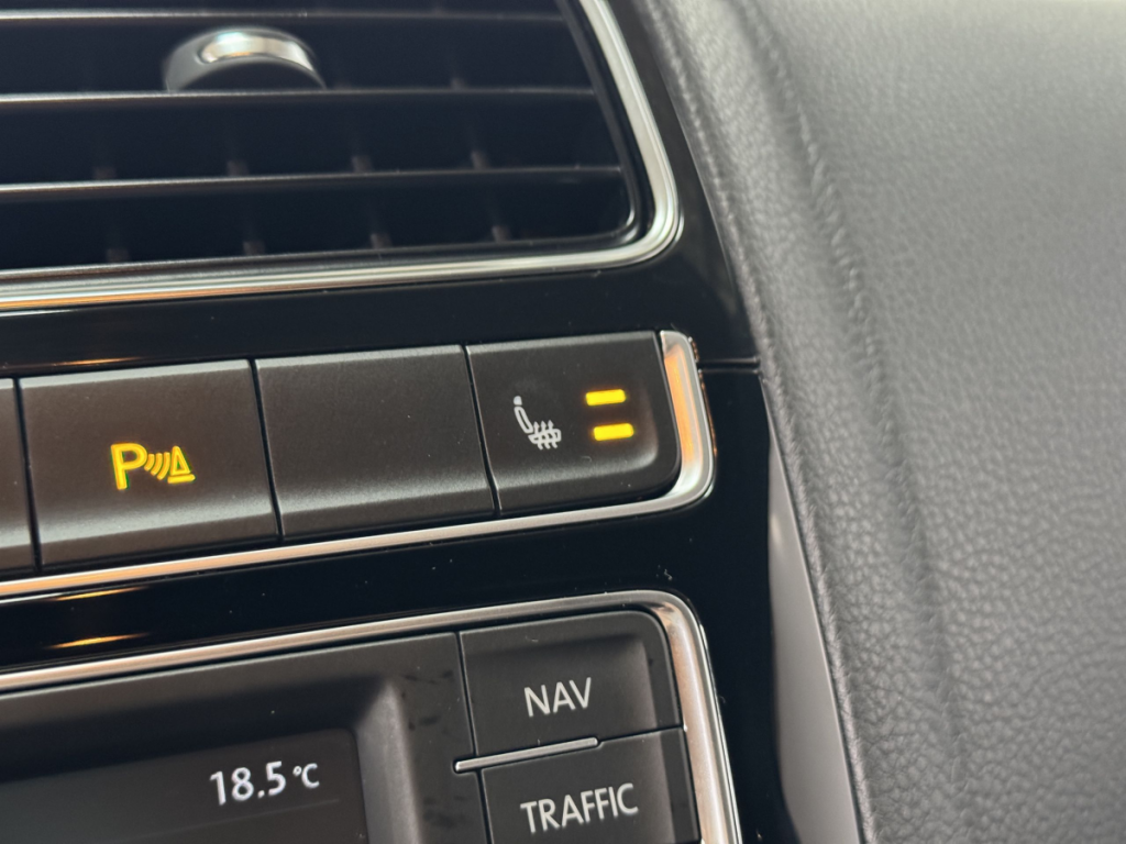 Volkswagen Polo (5) 1.8 TSI 192 GTI BMT 5 portes  (sept. 2016) (co2 140)