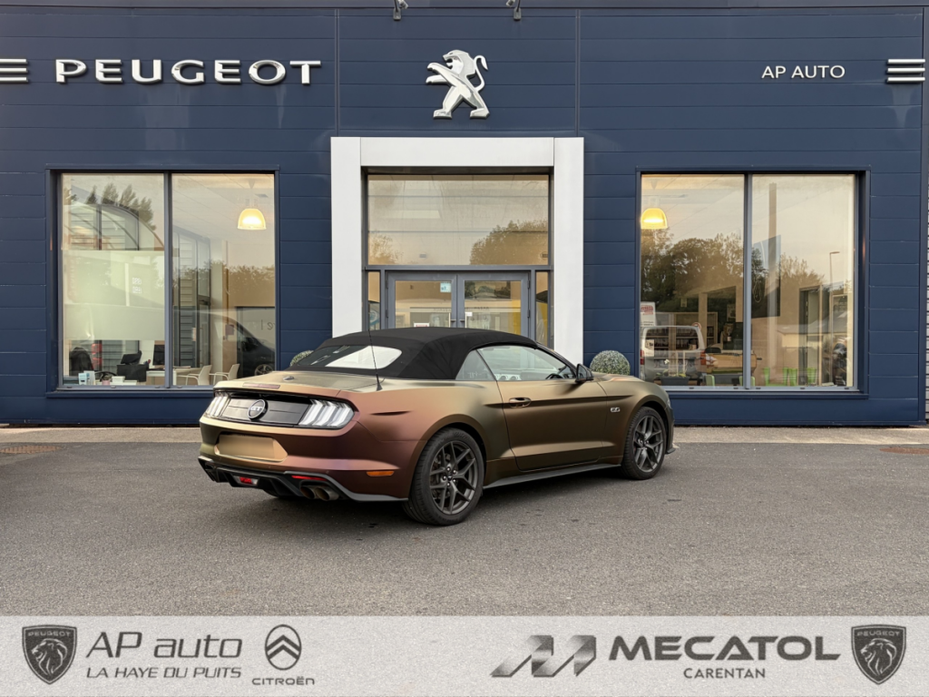 Ford Mustang (6) Convertible V8 BVA10 GT