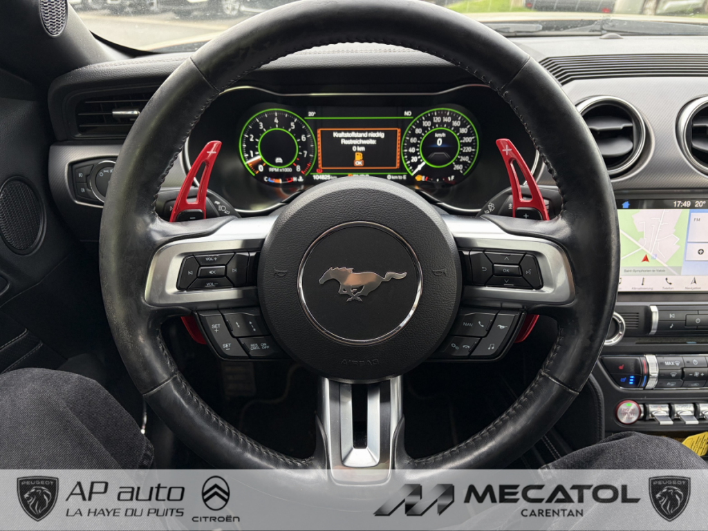 Ford Mustang (6) Convertible V8 BVA10 GT
