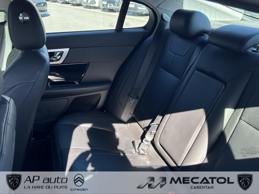 Jaguar XF V6 3.0D LUXE PREMIUM