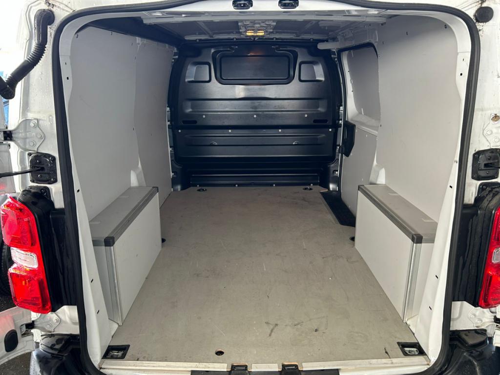 Peugeot Expert (3) Taille M 2.0 BHDI 180 S&S AUTO