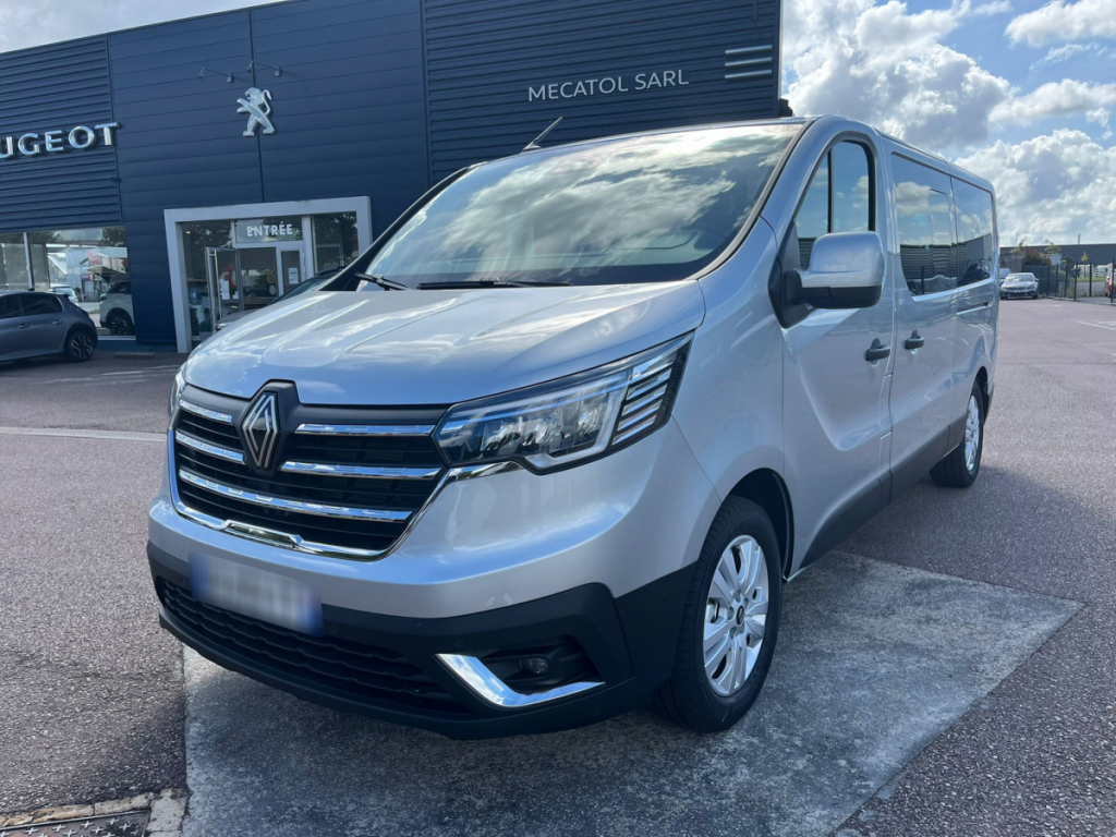 Renault Trafic (3) grand techno Blue dCi 150 - 24b 4 portes (mars 2025) (co2 184.0)