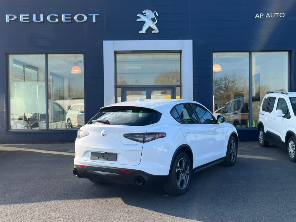 Alfa Romeo Stelvio 2.1 TD 160 AT8 Sprint 5 portes  (janv. 2023) (co2 153)