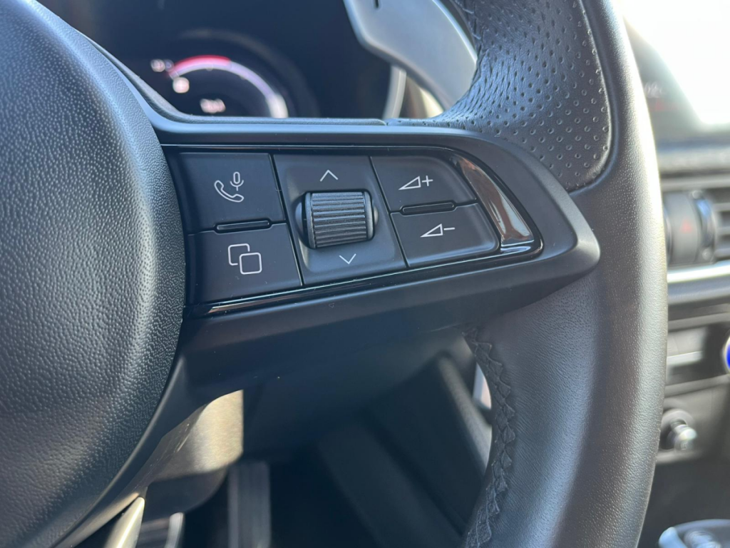 Alfa Romeo Stelvio 2.1 TD 160 AT8 Sprint 5 portes  (janv. 2023) (co2 153)