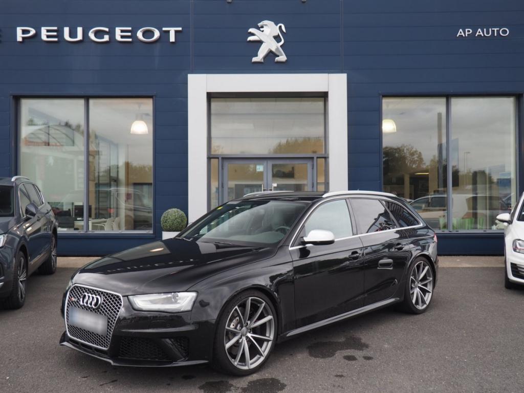 Audi RS4 Avant (4) V8 4.2 FSI S-tronic 7 quattro