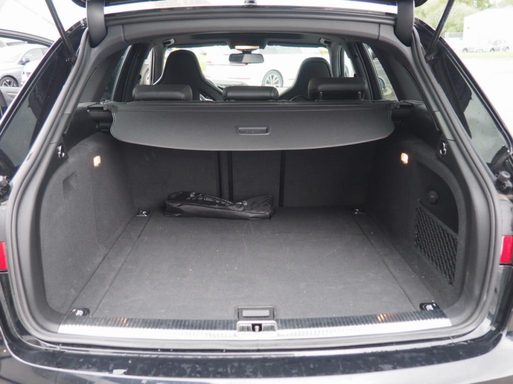 Audi RS4 Avant (4) V8 4.2 FSI S-tronic 7 quattro