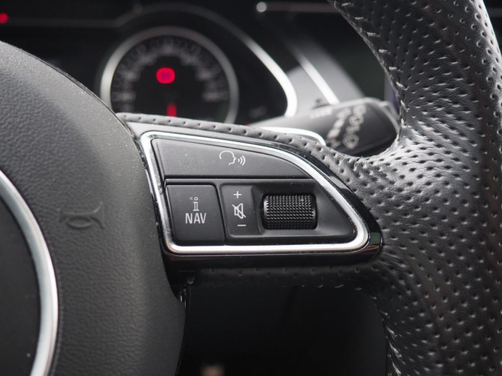 Audi RS4 Avant (4) V8 4.2 FSI S-tronic 7 quattro