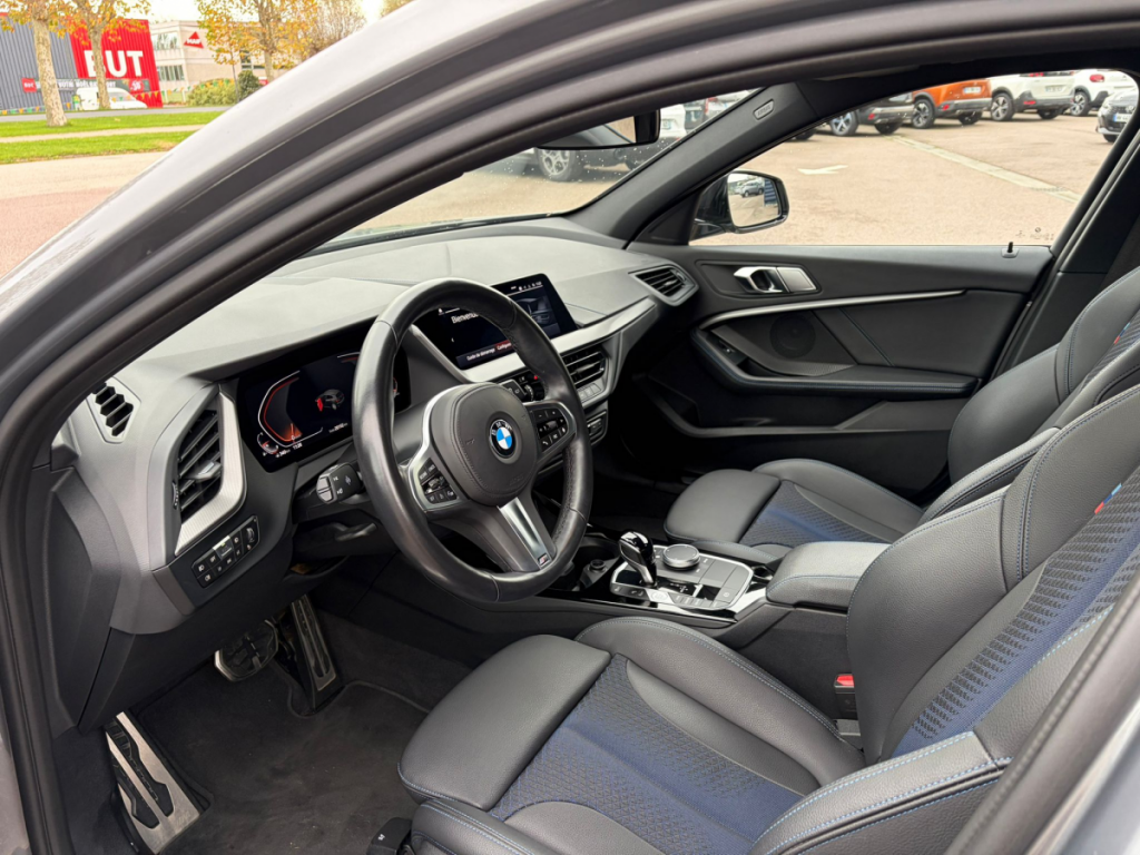 Bmw Série 1 (3) 118i DKG7 M Sport (F40)  5 portes  (oct. 2022) (co2 134)