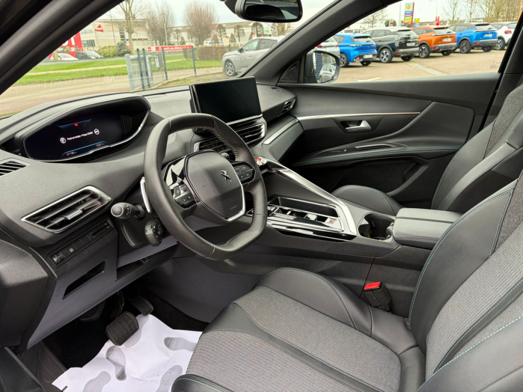 Peugeot 5008 (2) BlueHDi 130 S&S EAT8 Allure Pack