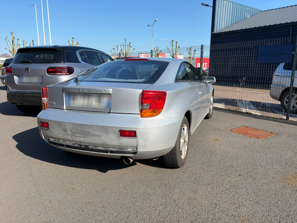 Toyota Celica 1.8 Uniquement pour les professionelle de l'automobile