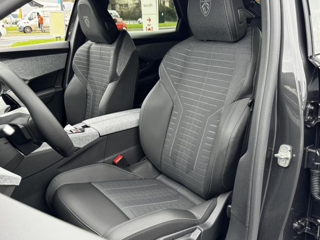 Peugeot 3008 (3) 1.2 HYBRID 145 E-DCS6 GT