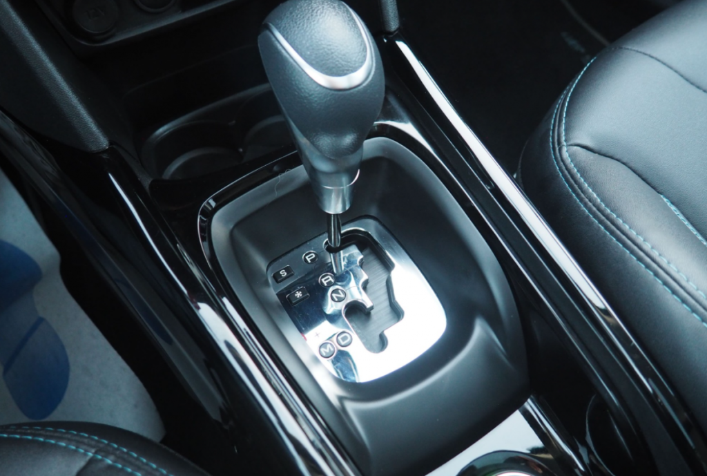 Peugeot 2008 Puretech 130 S&S EAT6 CROSSWAY