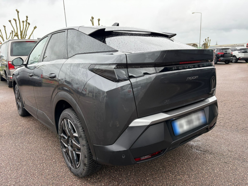 Peugeot 3008 (3) 1.2 HYBRID 136 E-DCS6 GT