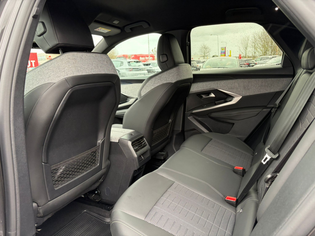 Peugeot 3008 (3) 1.2 HYBRID 136 E-DCS6 GT