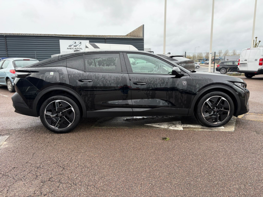 Peugeot 408 Hybrid 145 e-DCS6 GT