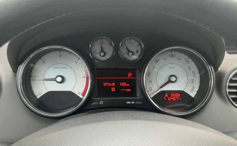 Peugeot 308 CC 2.0L HDI 160 Féline