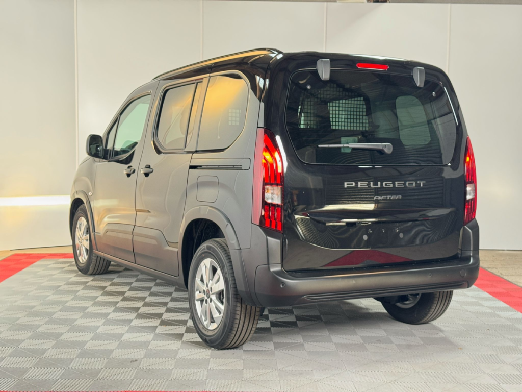 Peugeot Rifter PEUGEOT RIFTER III Ph.2 (N1) M ALLURE 1.5 BlueHDi 130 EAT8