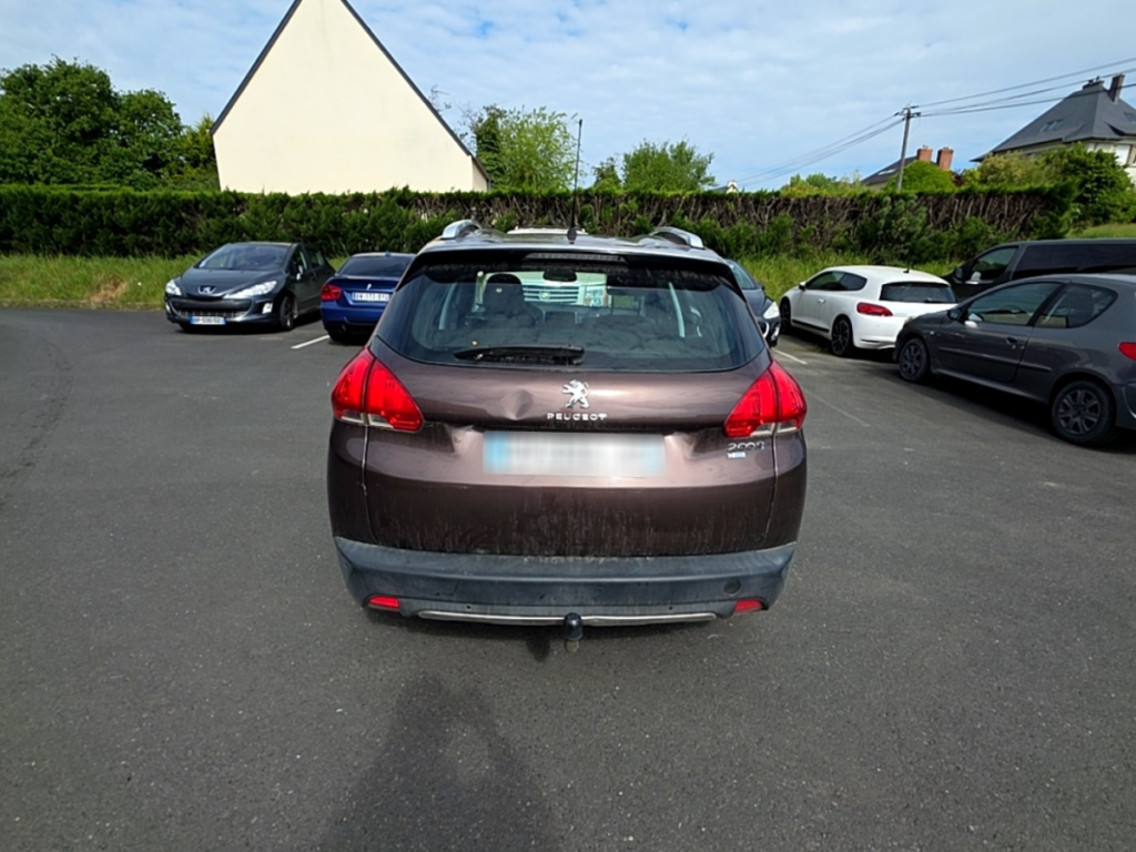 Peugeot 2008 1.6 E-HDi 92 Allure Uniquement pour les professionnel de l'automobile
