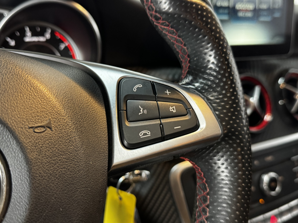 Mercedes Classe A Berline (3) Mercedes-AMG A 45 4MATIC