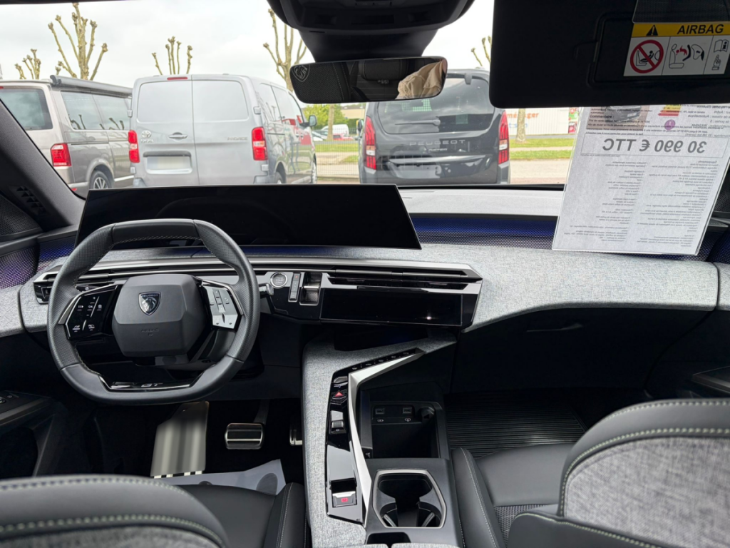 Peugeot 3008 (3) 1.2 HYBRID 136 E-DCS6 GT