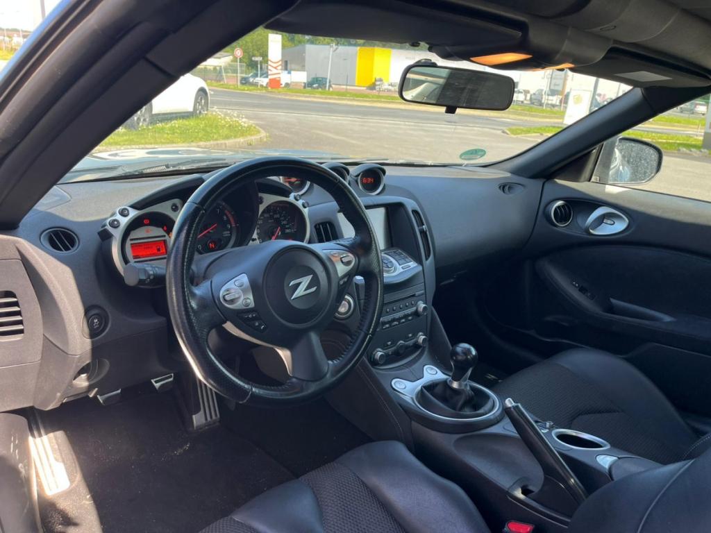 Nissan 370Z 3.7 V6 328 Pack