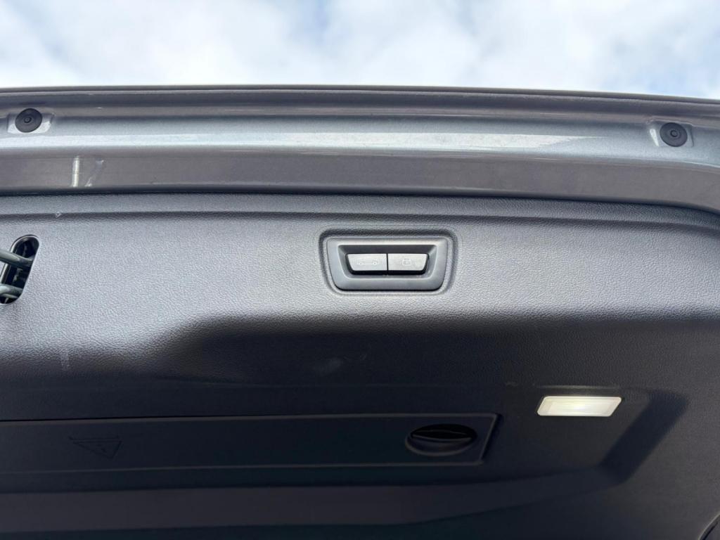 Bmw Série 3 Touring (7) 330e 292ch M Sport BVA8 Hybride