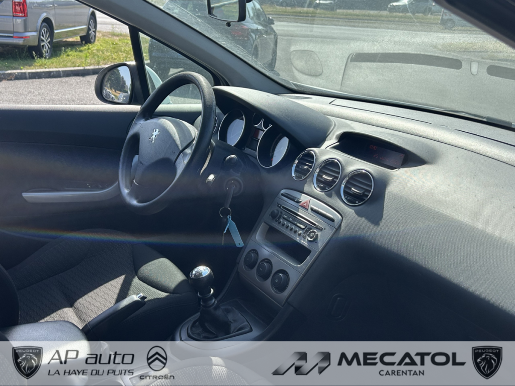 Peugeot 308 SW 1.6 HDI 112 FAP CONFORT PACK vendu dans l'état uniquement aux professionnels de l'au