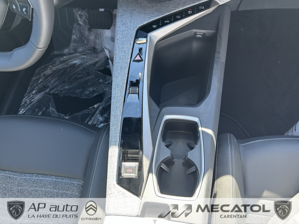 Peugeot 5008 (3) 1.2 HYBRID 136 E-DCS6 ALLURE
