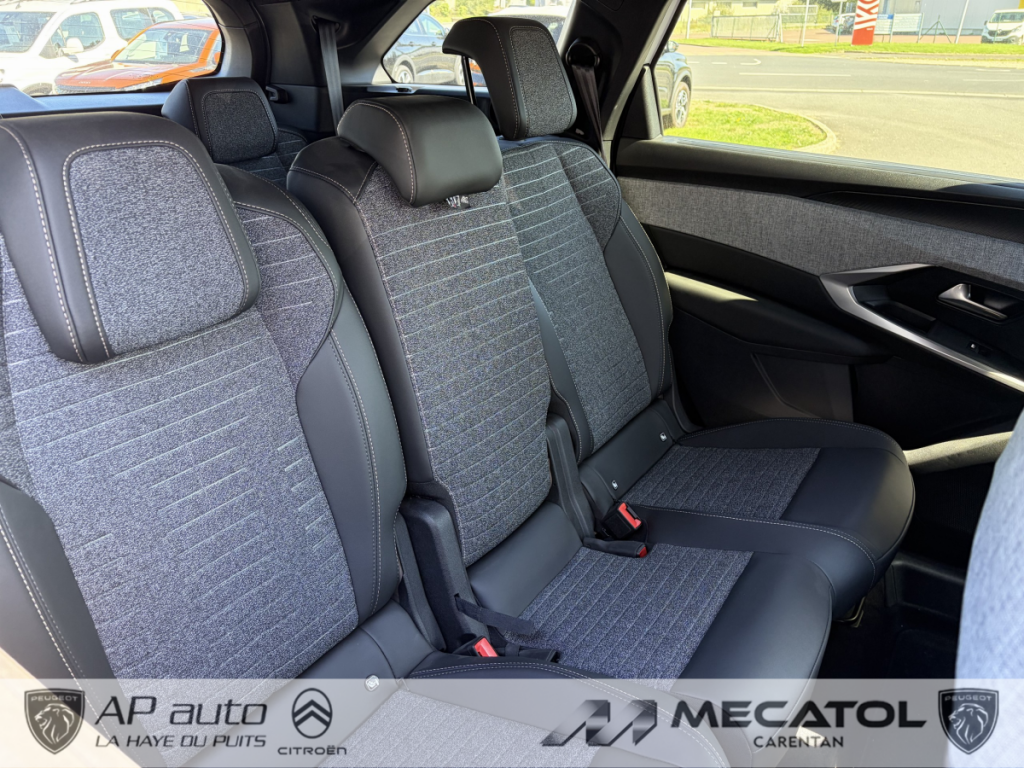 Peugeot 5008 (3) 1.2 HYBRID 136 E-DCS6 ALLURE