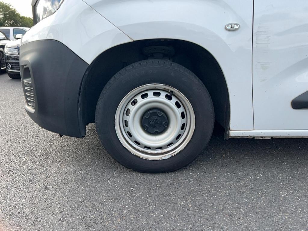 Peugeot Partner (3) BHDI 100 S&S STANDARD 650KG PREMIUM 4 portes  (juin 2020)