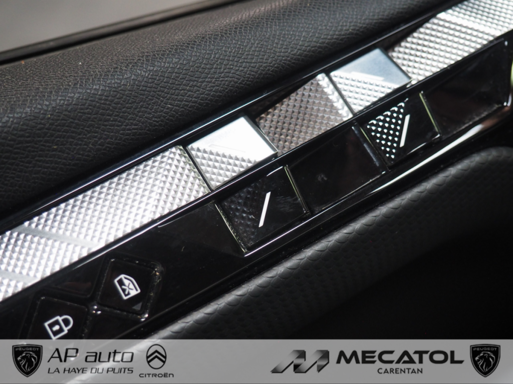 Ds DS 4 (2) E-TENSE 225 CROSS RIVOLI AUTO