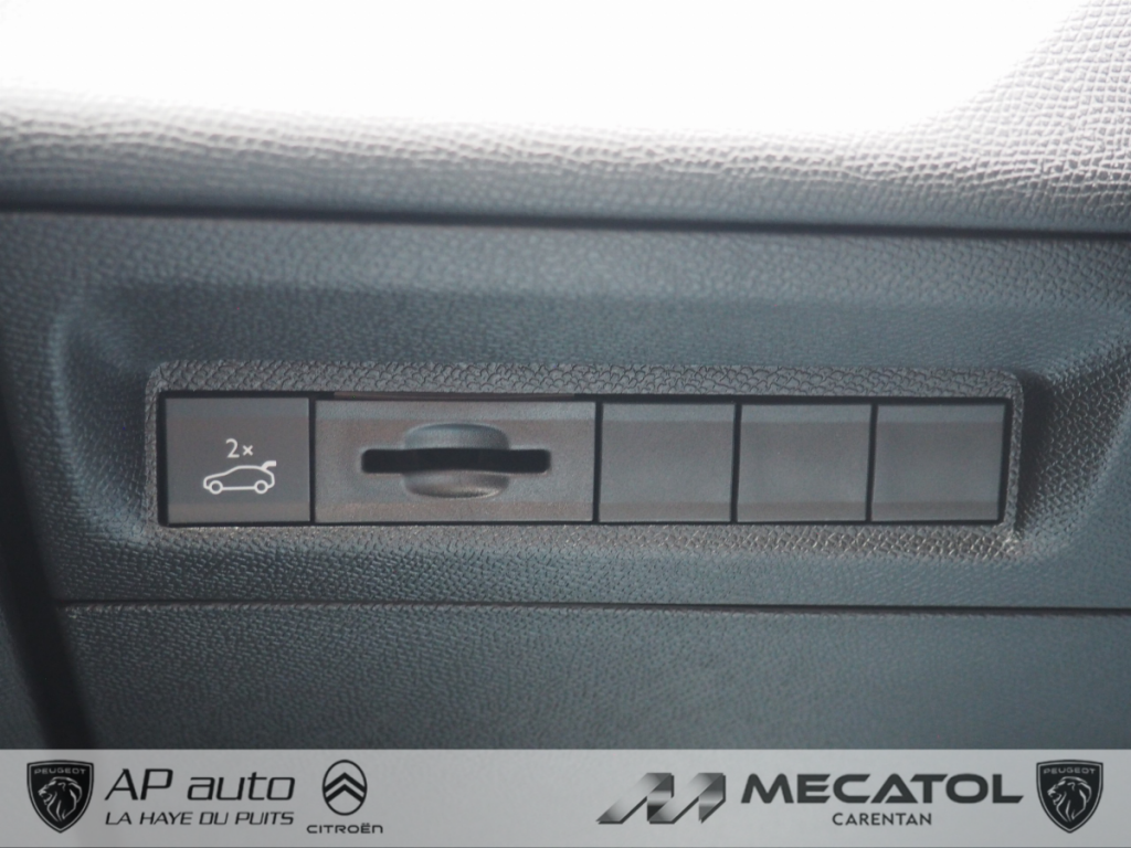 Peugeot 408 Hybrid 145 e-DCS6 GT